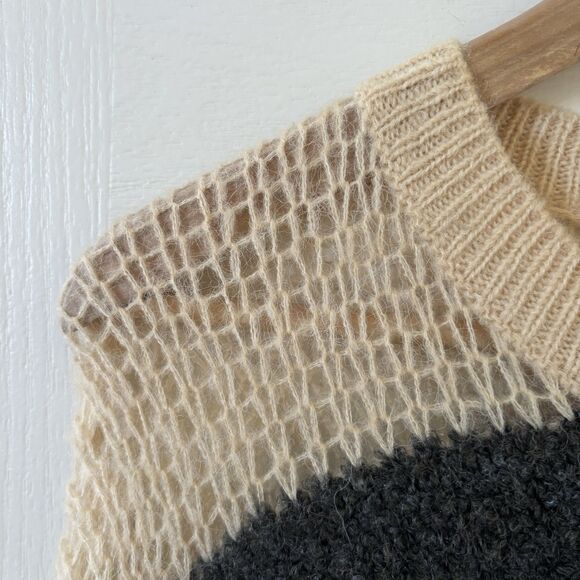 Kimchi Blue Women Cropped Sweater Pullover Crochet Lace Trim Size SP Boho Preppy - Picture 4 of 11